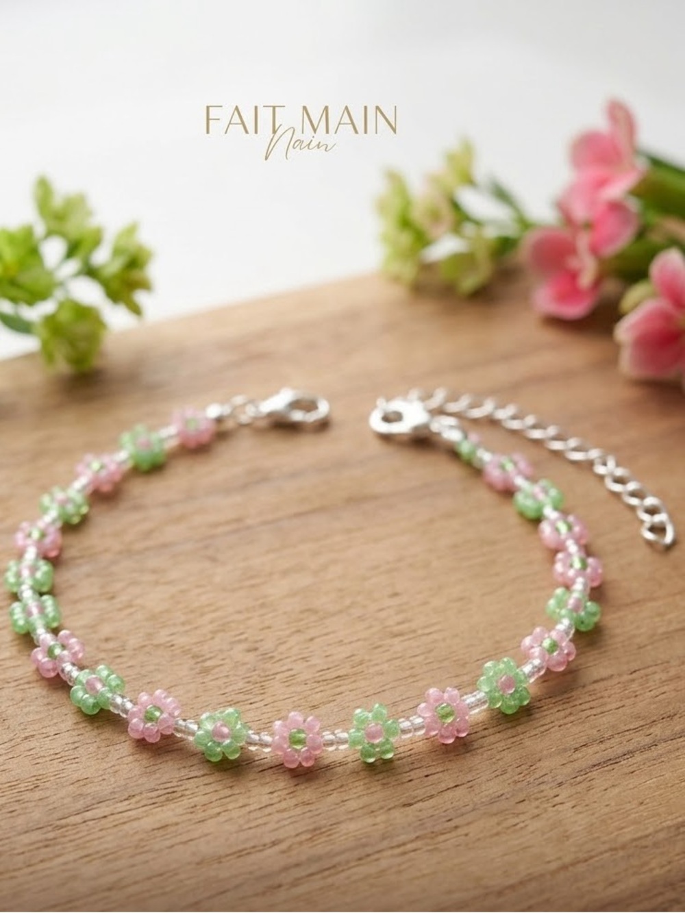 Fait Main Pink & Green Daisy Bead Bracelet